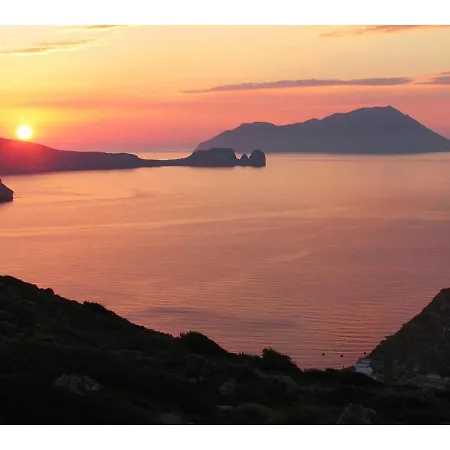 Holiday home Salty Splash & Kyma Sirma Klima (Milos)