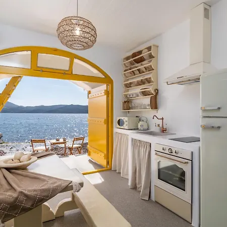 Дом отдыха Salty Splash & Kyma Sirma *