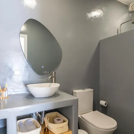 Salty Splash & Kyma Sirma Klima (Milos)